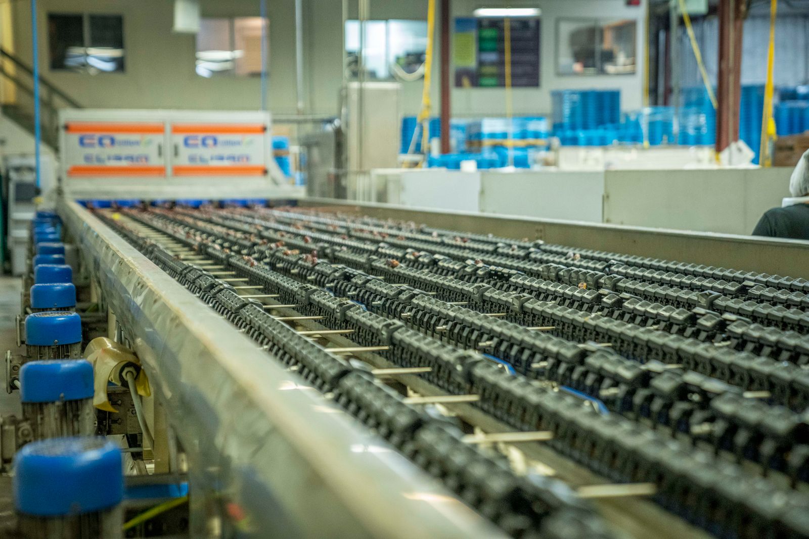 Convoyeur dans une installation industrielle